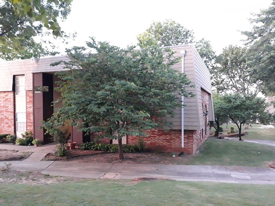 2nd image of 4330 E 67th St S #582