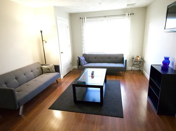 65 Centre St Unit 17, Lynn, MA 01905