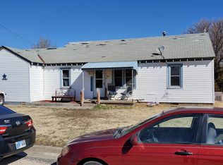 414 W Elm St, Bucklin, KS 67834