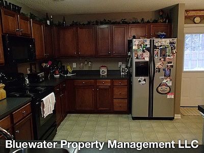 5th image of 182 Wildberry Ln