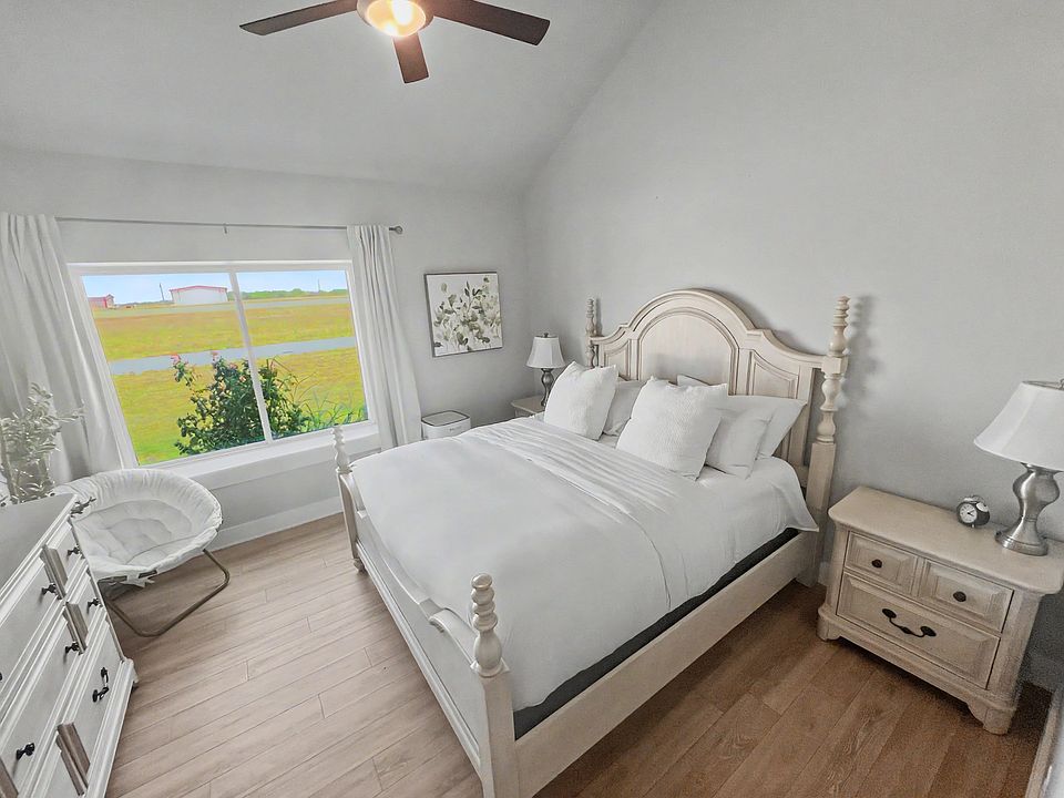 1st image of 1285 Piper Way