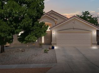 9305 Drolet Dr NW, Albuquerque, NM 87114