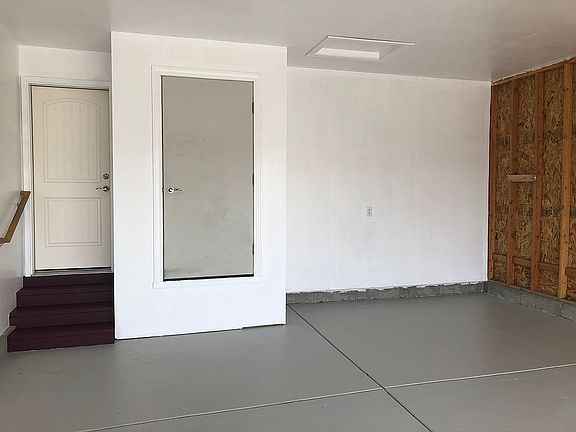 3rd image of 1039 S Midway Ave