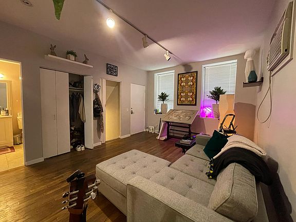 2nd image of 1736 N Bissell St #1