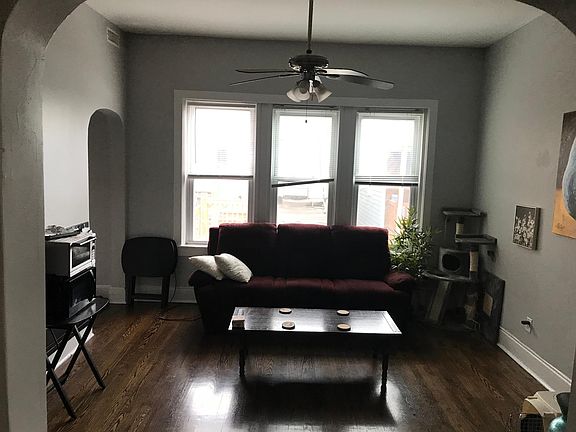 5th image of 3114 N Clybourn Ave APT 2F