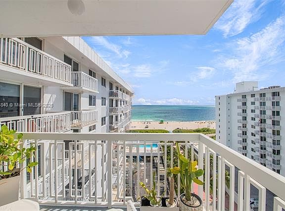 2nd image of 401 Ocean Dr APT 1006