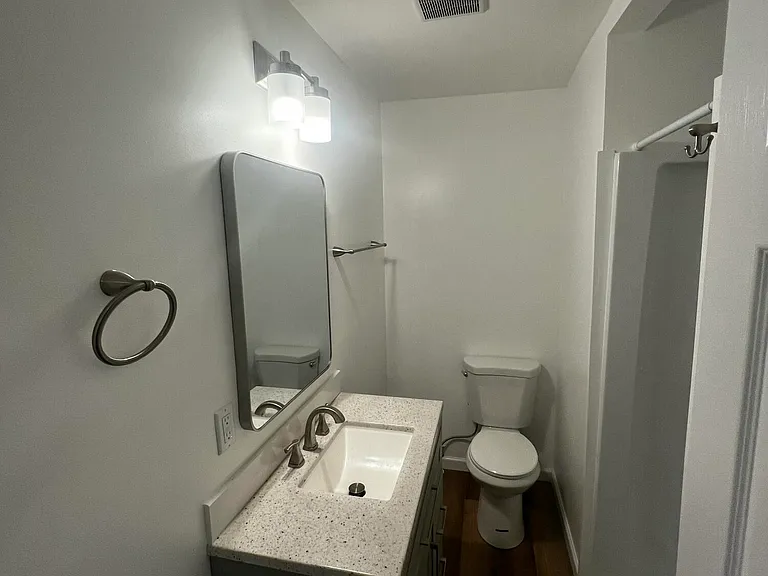 1801 Woodson Dr — Photo 11