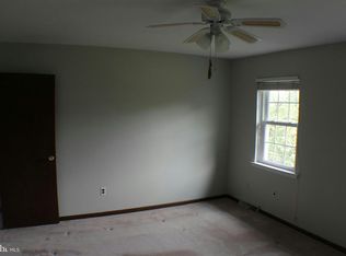 70 Lower Valley Ln, Newark, DE 19711