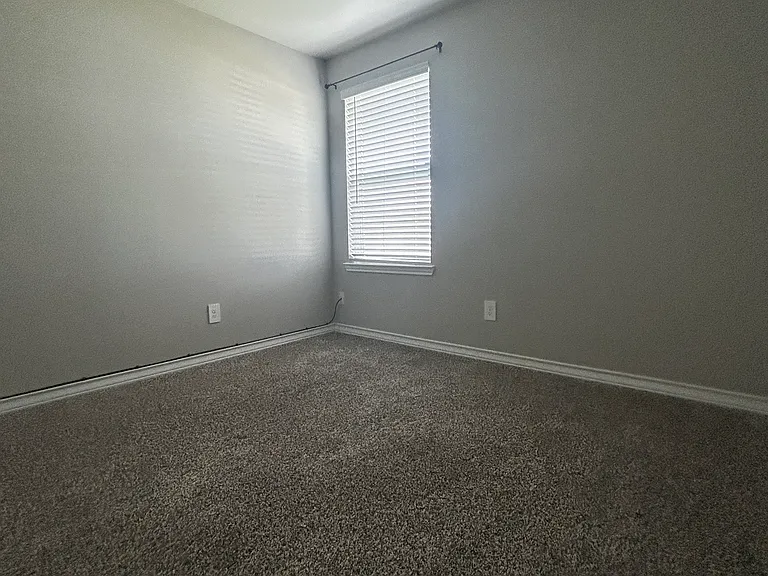 105 Aruba Dr — Photo 13