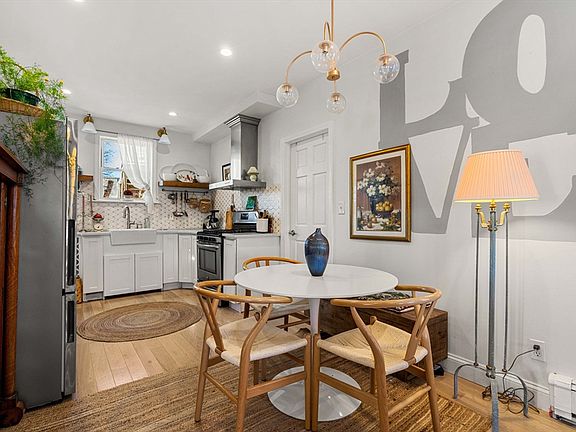 5th image of 1000 Winthrop Ave #2