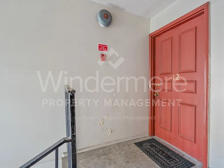 1611 W. 6th Ave — Photo 9