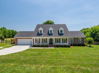 1127 Glen Cove Dr, Dalton, GA 30720