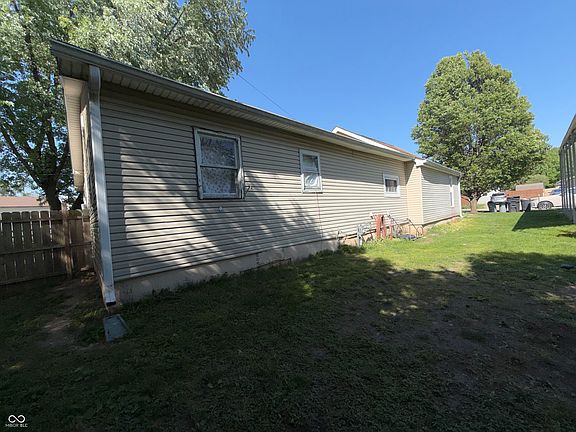 5th image of 780 N Marion St