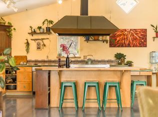 2630 NE Daggett Ln, Bend, OR 97701