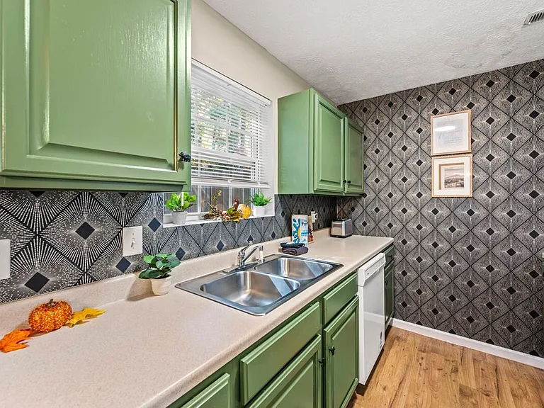 1430 William Holt Blvd — Photo 11