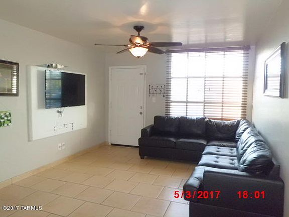 3rd image of 733 W Calle Lerdo