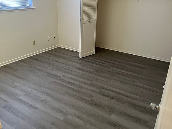 5th image of 1940 N Laureen Ave #101