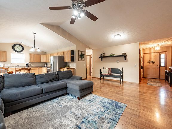 5th image of 3979 W Carmola Dr