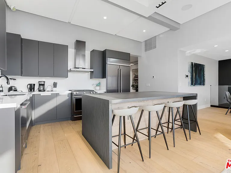 2515 Thames St — Photo 15