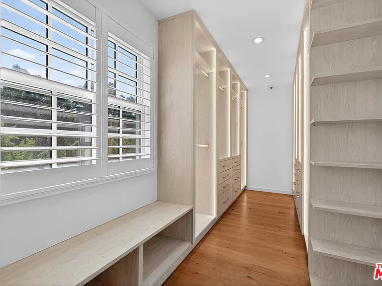 462 Warner Ave — Photo 43