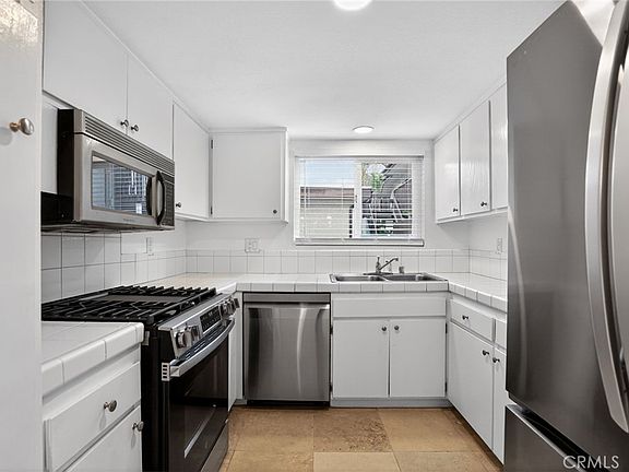 5th image of 17847 Beneda Ln APT 4
