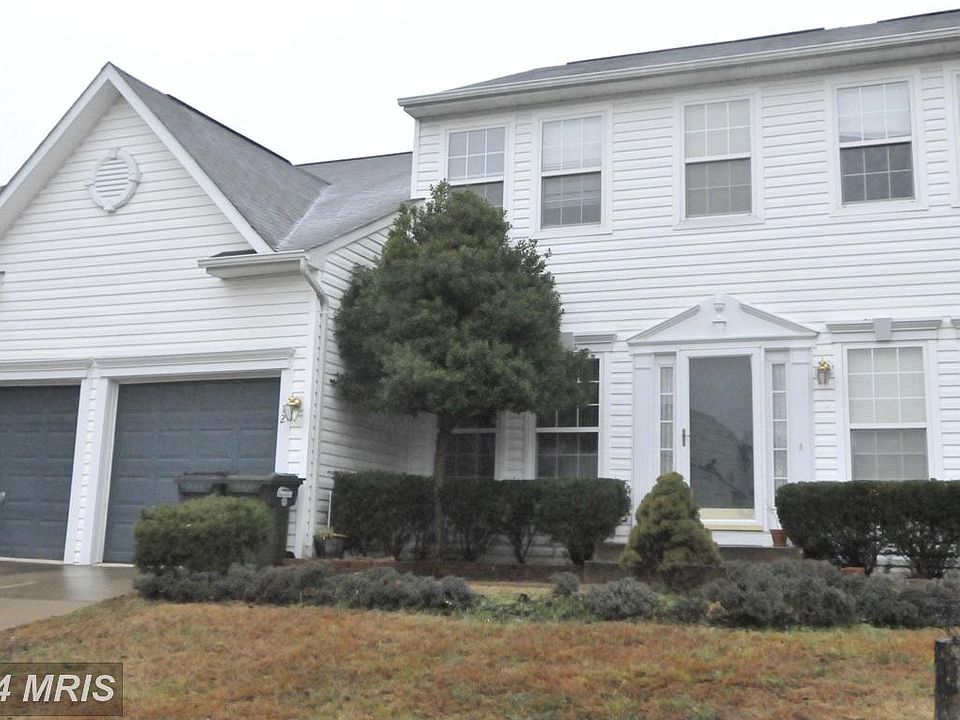 1st image of 12 Saint Christophers Dr