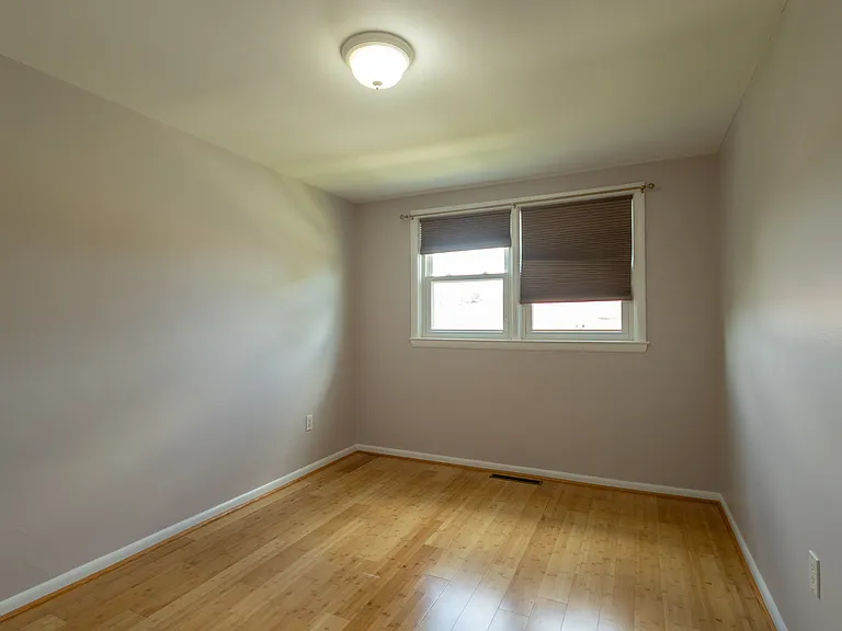 1107 Circle Dr — Photo 11