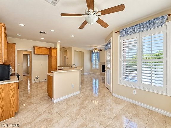 4th image of 4952 Rivedro St