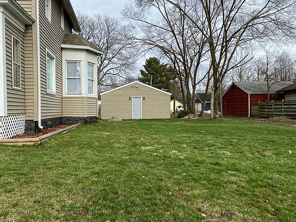 5th image of 1108 S 32nd St