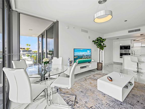 3rd image of 9521 E Bay Harbor Dr #801