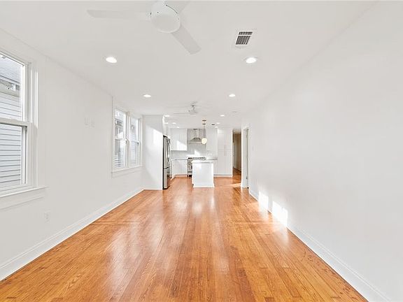 2nd image of 4021 Annunciation St