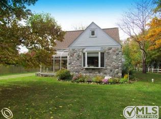 15825 Harrison St, Livonia, MI 48154