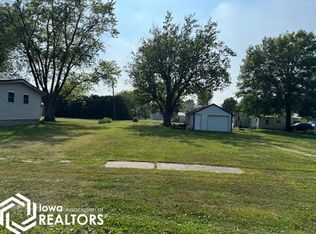 212 N Baker St, Keota, IA 52248