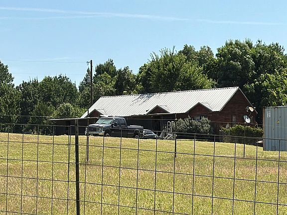 2nd image of 270 Jeremy Ln