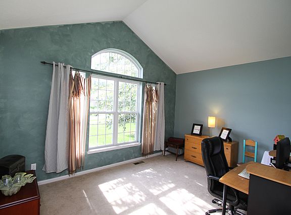 4th image of 280 Wilmington Dr