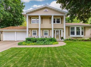 721 Manchester Rd, Neenah, WI 54956