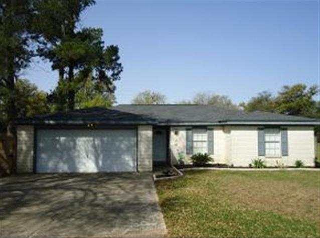 1st image of 320 White Oak Trl