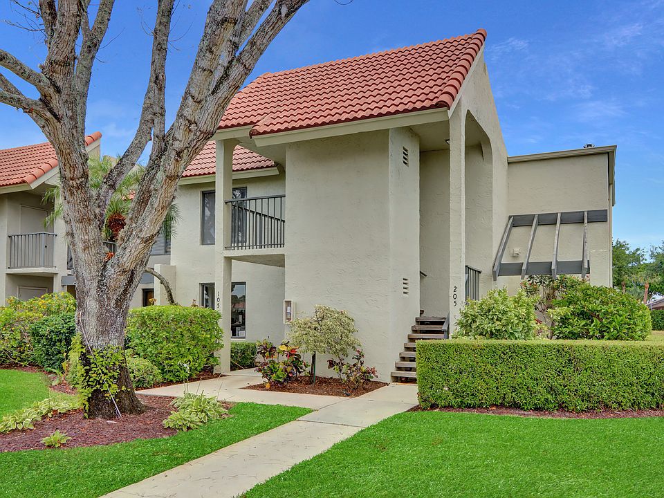 1st image of 5617 Fairway Park Dr APT 205
