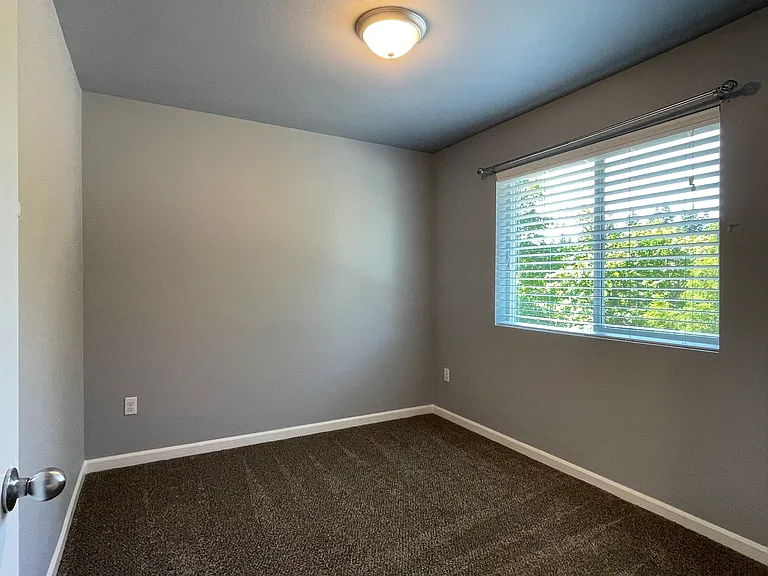 1430 Dekalb St — Photo 12