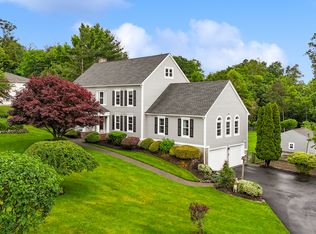 10 Maria Todd Rd, Northford, CT 06472