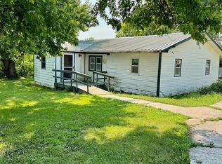 208 Sheldon St, Diagonal, IA 50845