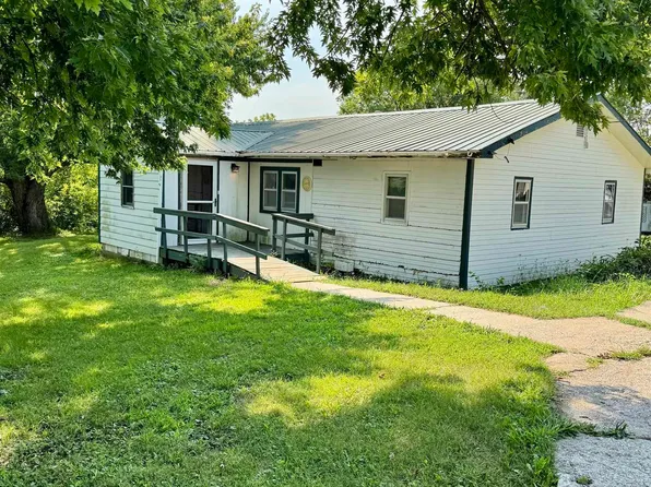 208 Sheldon St, Diagonal, IA 50845