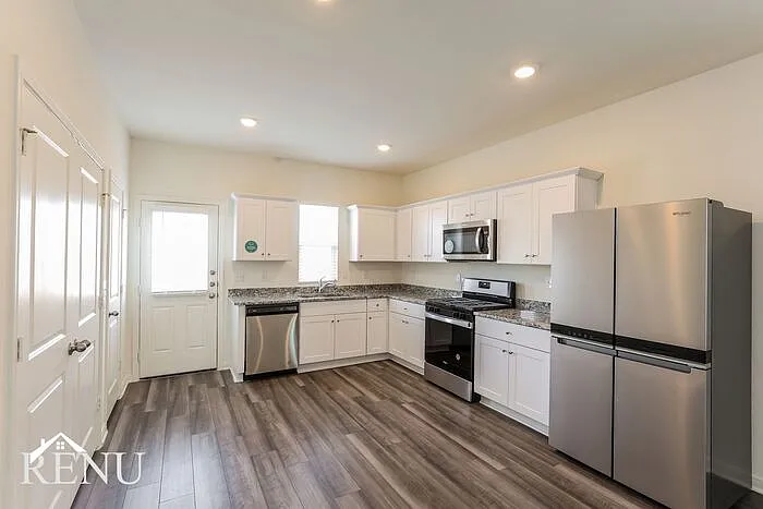 5250 Dawn Break St — Photo 7