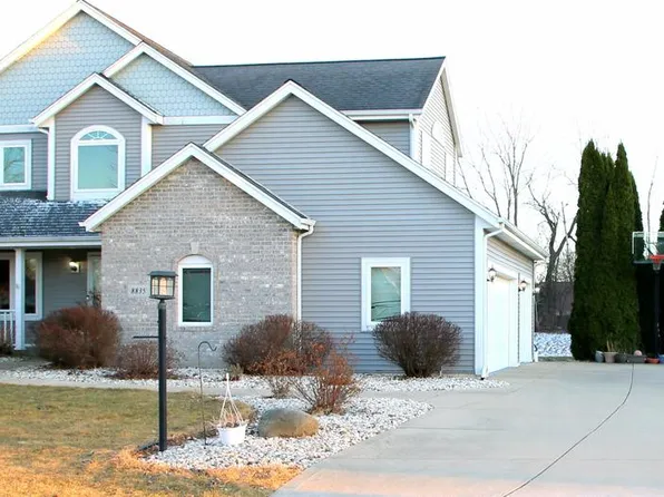 8835 West Silverwood COURT, Franklin, WI 53132