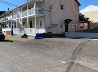 312 E Chestnut St, Hazleton, PA 18201