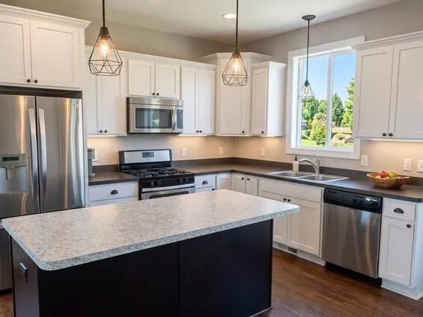 7790 244th St, Forest Lake, MN 55025
