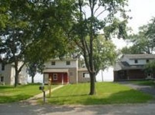 6306 S Paynes Point Rd, Neenah, WI 54956