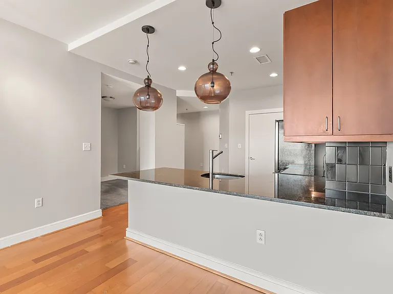 333 W Trade St #2502 — Photo 12