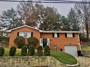 1901 Huber Rd, Charleston, WV 25314