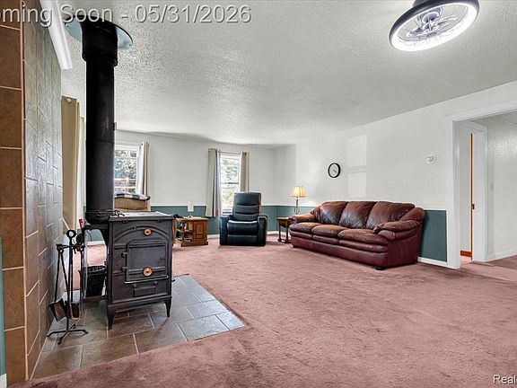 5th image of 10294 Nichols Rd